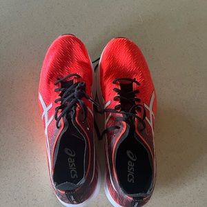 ASICS women’s magic running shoe.
